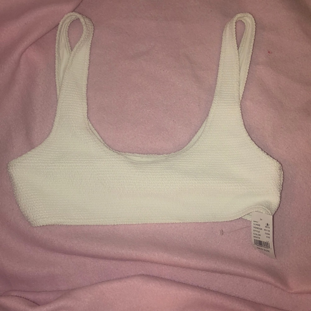 COPY - NWT LA Hearts bikini top